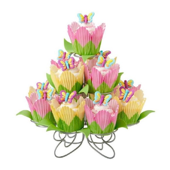Wilton Party Supplies Wilton 3 Count Cupcake Treat Stand Poshmark